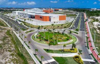 Imagem: O terreno possui 200m² de Área Privada e está localizado