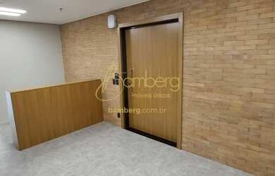 Imagem: O depósito possui 5 Vagas na garagem, 206m² de Área e está