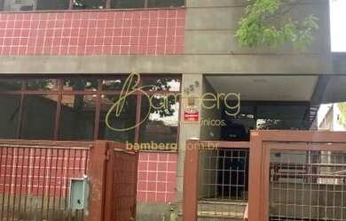 Imagem: O depósito à venda possui 5 Vagas na garagem e 575m² de Área