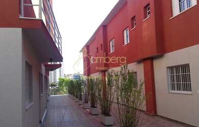 Imagem: A casa em condomínio possui 2 Dormitórios, 2 Banheiros, 2