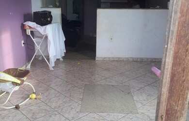 Imagem 8: Casa com quintal. Varanda, 2 Banheirose3 Dormitórios