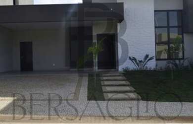 Imagem: A casa em condomínio possui 3 Dormitórios, 5 Banheiros, 4