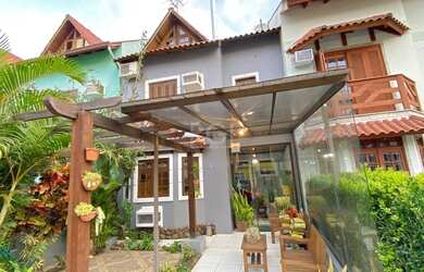 Imagem 1: Porto Alegre - Casa Padrão - Guarujá