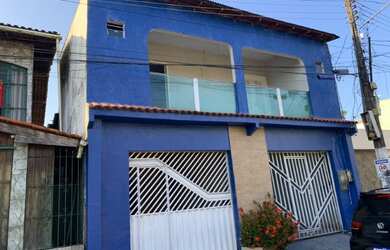 Imagem: A casa em condomínio possui 5 Dormitórios, 5 Banheiros, 2