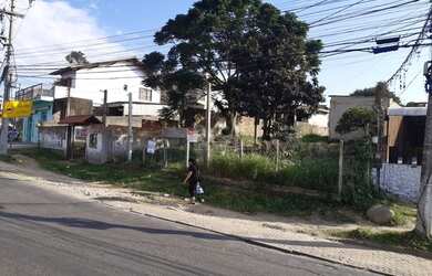 Imagem: O terreno possui 687m² de Área e está localizado em Lomba