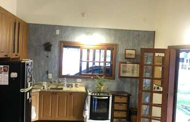 Imagem 9: Casa para venda possui 140 metros quadrados com 3 quartos em Centro - Garopaba - SC