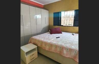 Imagem 5: Vendo no Arapoanga. 200m² de Área, 4 Vagas na garageme3 Dormitórios