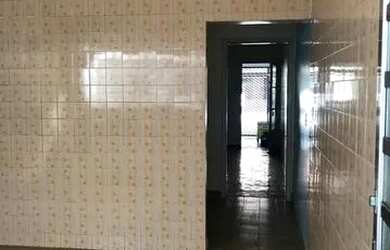 Imagem: A casa possui 2 Dormitórios, 1 Banheiro, 70m² de Área e