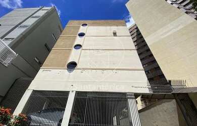 Imagem: O apartamento possui 3 Dormitórios, 3 Banheiros, 2 Vagas na