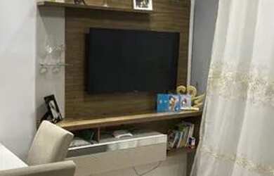 Imagem: O apartamento possui 2 Dormitórios, 1 Banheiro, 1 Vaga na garagem