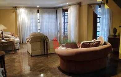 Imagem: A casa possui 4 Dormitórios, 5 Banheiros, 5 Vagas na garagem