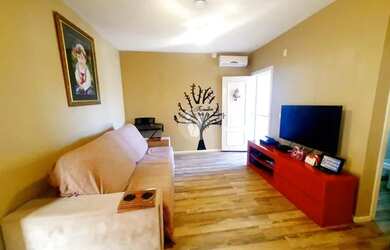 Imagem: A casa em condomínio possui 3 Dormitórios, 2 Banheiros, 2