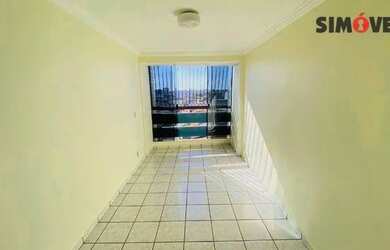 Imagem: O apartamento possui 3 Dormitórios, 1 Banheiro, 1 Vaga na garagem