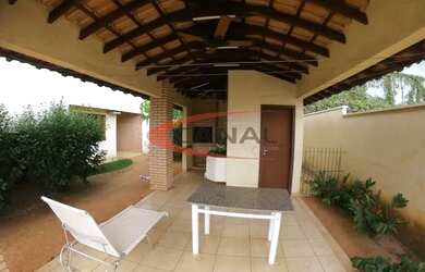 Imagem: A casa em condomínio possui 5 Dormitórios, 5 Banheiros, 3