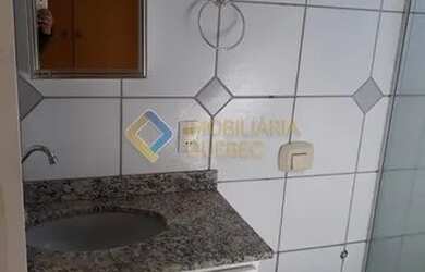 Imagem: O apartamento possui 1 Dormitório, 1 Banheiro, 1 Vaga na garagem