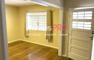 Imagem: A casa possui 2 Dormitórios, 2 Banheiros, 1 Vaga na garagem