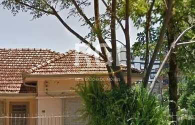 Imagem: A casa possui 3 Dormitórios, 2 Banheiros, 100m² de Área e