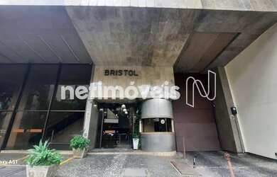 Imagem: O depósito possui 5 Vagas na garagem, 668m² de Área e está