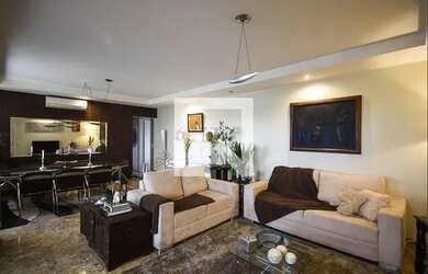 Imagem: O apartamento possui 4 Dormitórios, 5 Banheiros, 4 Vagas na