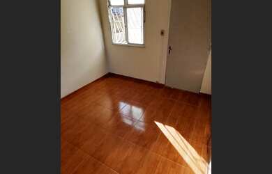 Imagem: O apartamento possui 2 Dormitórios, 1 Banheiro, 75m² de Área