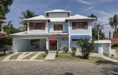 Imagem: A casa em condomínio possui 4 Dormitórios, 1 Banheiro, 5 Vagas