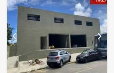 Imagem: O depósito possui 5 Vagas na garagem, 770m² de Área e está