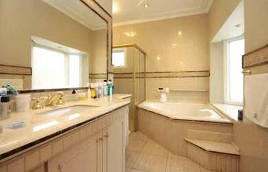 Imagem 14: Casa à venda e para alugar em Santana de Parnaíba, Alphaville, com 6...