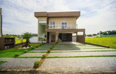 Imagem: A casa em condomínio possui 4 Dormitórios, 5 Banheiros, 5
