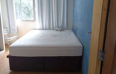 Imagem: O quarto está localizado em Centro, Niterói para alugar por