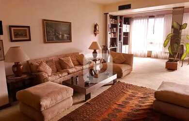 Imagem 3: Maravilhoso imóvel com duas garagens Portaria 24 horas Andar alto