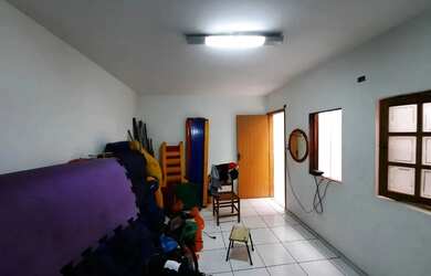 Imagem 4: Casa em Vila Helena. Área de serviço, 175m² de Área, 2 Vagas na garageme2...