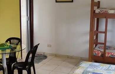 Imagem: O apartamento possui 1 Dormitório, Acomodam 4 pessoas e 1 Vaga