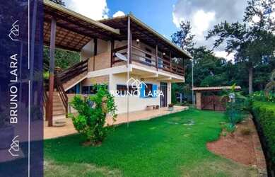 Imagem: A casa em condomínio possui 4 Dormitórios, 4 Banheiros, 4