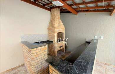 Imagem: A casa em condomínio possui 3 Dormitórios, 4 Banheiros, 4