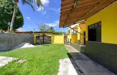 Imagem: A casa em condomínio possui 3 Dormitórios, 2 Banheiros, 4