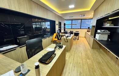 Imagem: O depósito possui 1 Vaga na garagem e 34m² de Área e está