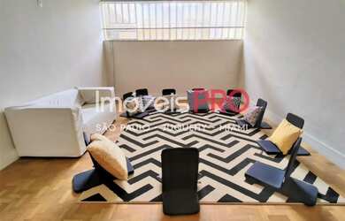 Imagem: A casa possui 4 Dormitórios, 5 Banheiros, 2 Vagas na garagem