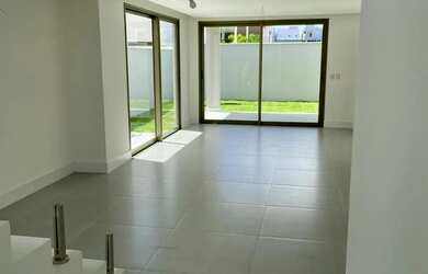 Imagem 2: CONDOMINIO AMARÍLIS CASA DE ALTO PADRÃO