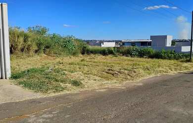 Imagem: O terreno possui 515m² de Área e está localizado em Jardim