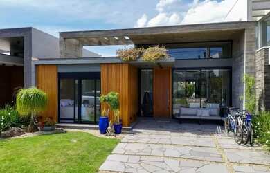 Imagem 4: Casa Mobiliada à Venda, Condomínio Blue 4 Suítes, 150m² REF