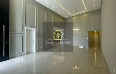 Imagem: A casa possui 3 Dormitórios, 4 Banheiros, 2 Vagas na garagem