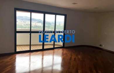 Imagem: O apartamento possui 4 Dormitórios, 2 Banheiros, 3 Vagas na