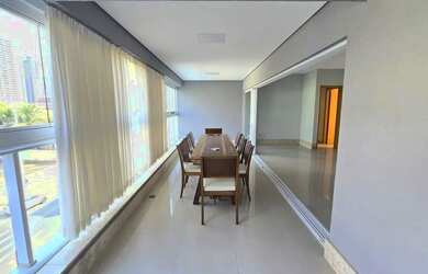 Imagem: O apartamento possui 3 Dormitórios, 3 Banheiros, 2 Vagas na