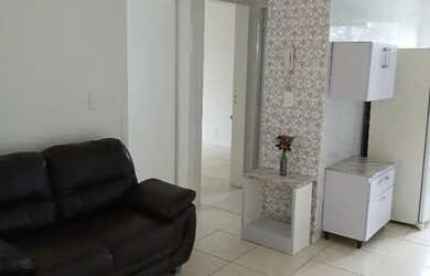 Imagem: O apartamento possui 2 Dormitórios, 1 Banheiro, 1 Vaga na garagem