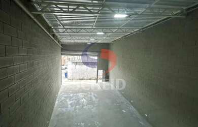 Imagem: O depósito possui 140m² de Área e está localizado em Santo