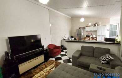 Imagem: A casa possui 3 Dormitórios, 2 Banheiros e 187m² de Área