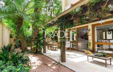 Imagem: A casa em condomínio possui 3 Dormitórios, 5 Banheiros, 3