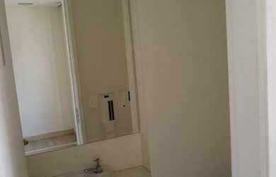 Imagem: O depósito possui 5 Vagas na garagem, 192m² de Área e está