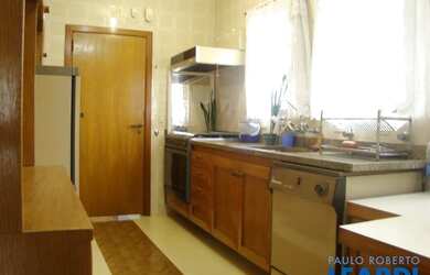 Imagem: O apartamento possui 4 Dormitórios, 3 Banheiros, 3 Vagas na