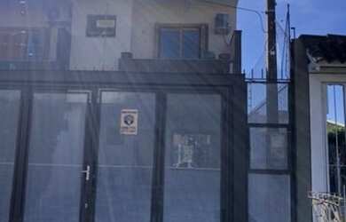 Imagem 1: Porto Alegre - Casa Padrão - Guarujá